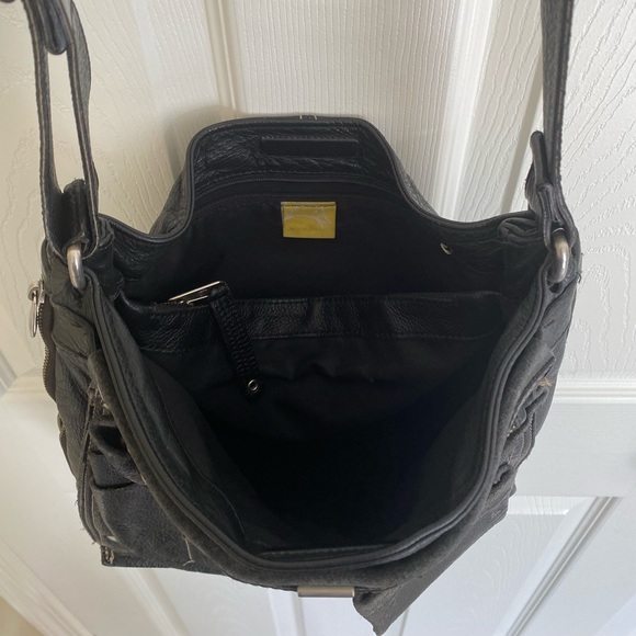 Mandarina Duck Leather Crossbody Bag - Picture 13 of 14